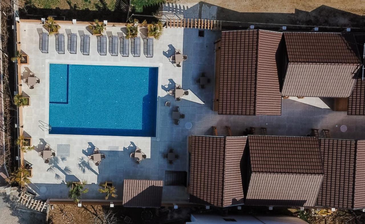 Bujtina Siar Hotel Поградец Екстериор снимка