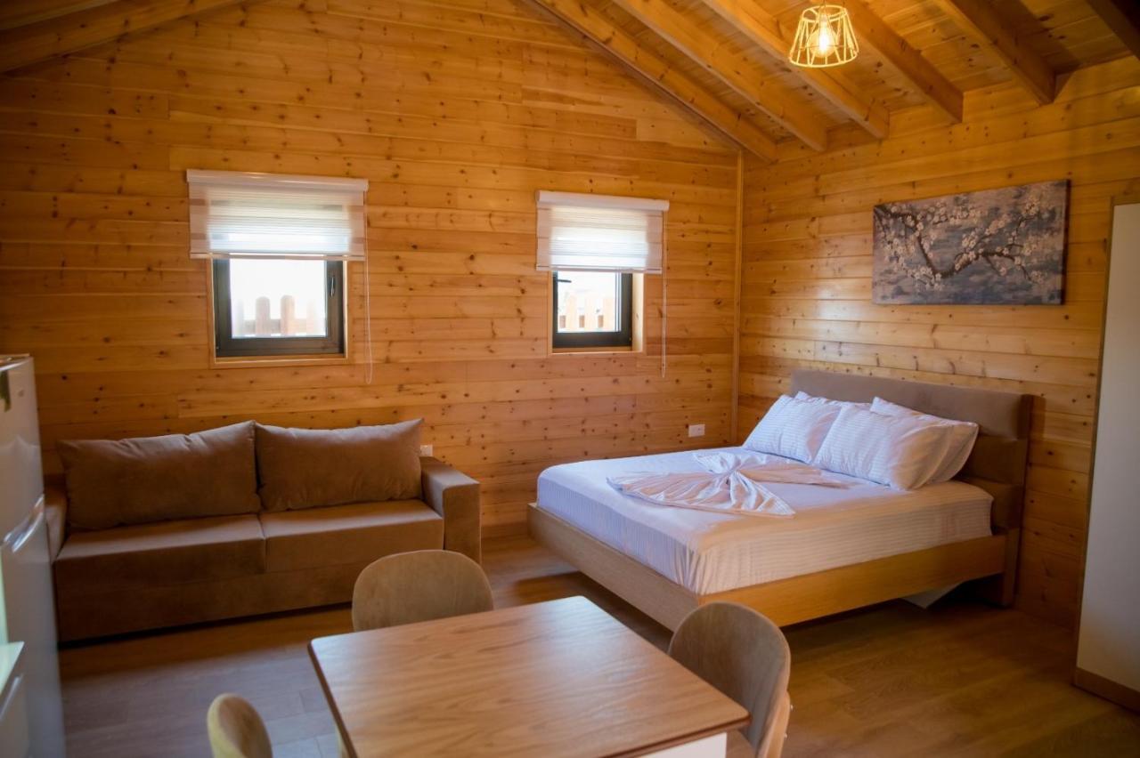 Bujtina Siar Hotel Поградец Екстериор снимка