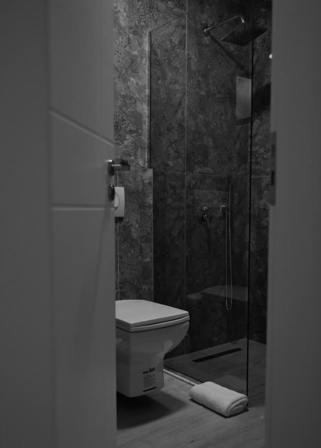 Bujtina Siar Hotel Поградец Екстериор снимка